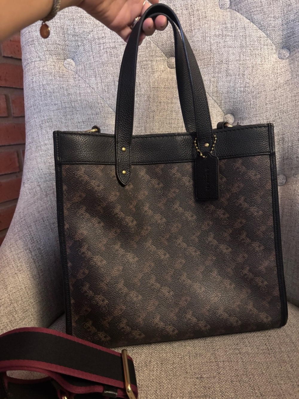 Coach Field Tote with Horse and Carriage Print🤩❤️